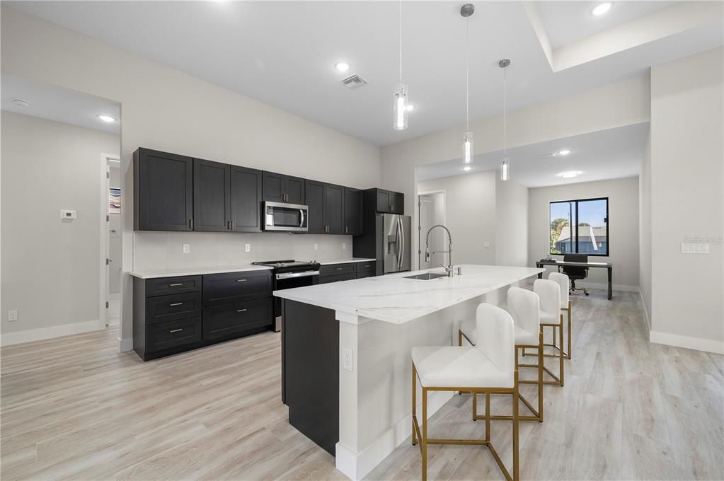 待售: $1,149,000 (4 贝兹, 3 浴室, 2228 平方英尺)