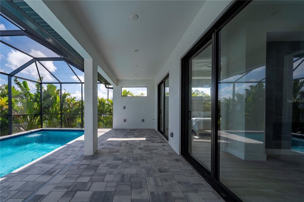 待售: $1,149,000 (4 贝兹, 3 浴室, 2228 平方英尺)