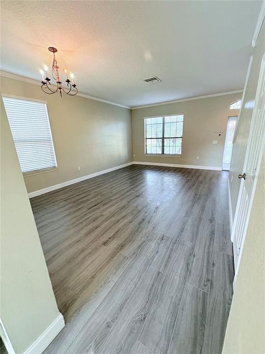 For Rent: $3,000 (5 beds, 3 baths, 2722 Square Feet)