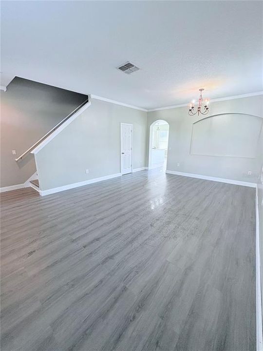 For Rent: $3,000 (5 beds, 3 baths, 2722 Square Feet)