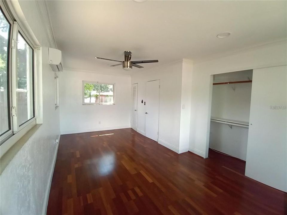 待售: $449,960 (2 贝兹, 2 浴室, 1140 平方英尺)