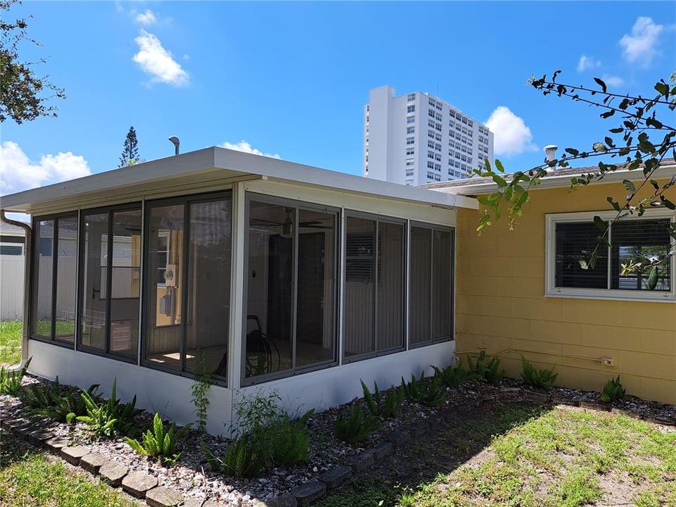 待售: $449,960 (2 贝兹, 2 浴室, 1140 平方英尺)