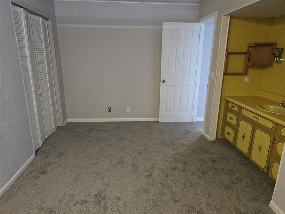 For Sale: $399,900 (4 beds, 3 baths, 1720 Square Feet)