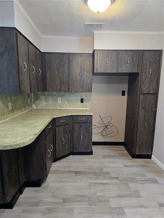 For Sale: $399,900 (4 beds, 3 baths, 1720 Square Feet)