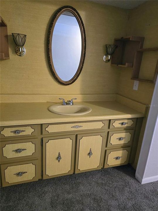 For Sale: $399,900 (4 beds, 3 baths, 1720 Square Feet)