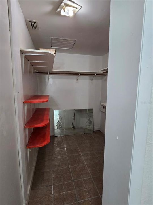 For Sale: $399,900 (4 beds, 3 baths, 1720 Square Feet)