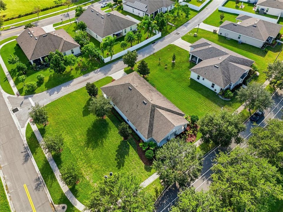 For Sale: $449,900 (4 beds, 2 baths, 2301 Square Feet)