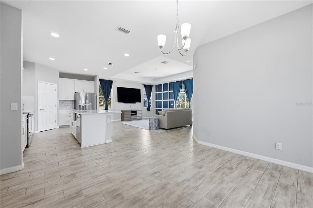 For Sale: $449,900 (4 beds, 2 baths, 2301 Square Feet)