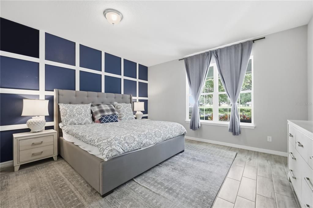 For Sale: $449,900 (4 beds, 2 baths, 2301 Square Feet)