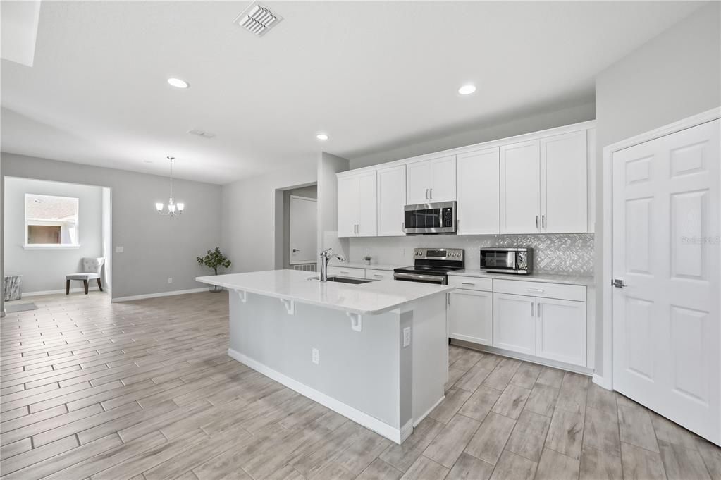 For Sale: $449,900 (4 beds, 2 baths, 2301 Square Feet)