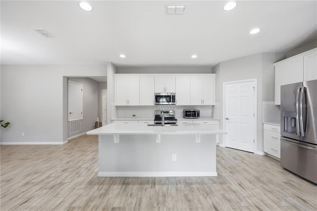 For Sale: $449,900 (4 beds, 2 baths, 2301 Square Feet)