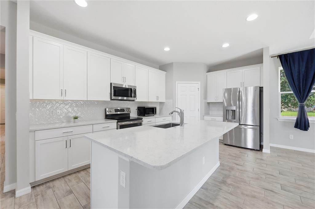 For Sale: $449,900 (4 beds, 2 baths, 2301 Square Feet)