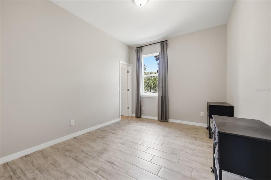 For Sale: $449,900 (4 beds, 2 baths, 2301 Square Feet)