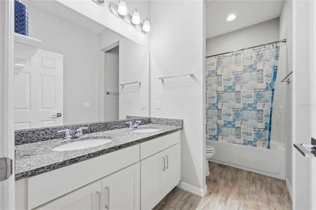 For Sale: $449,900 (4 beds, 2 baths, 2301 Square Feet)