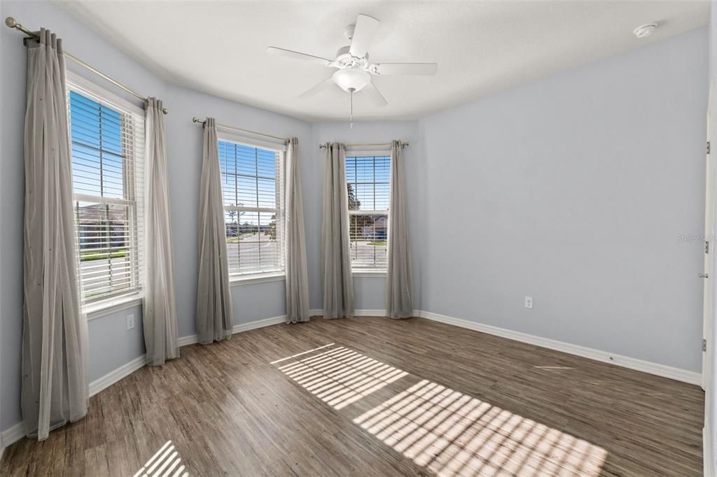 For Rent: $3,000 (4 beds, 2 baths, 1673 Square Feet)