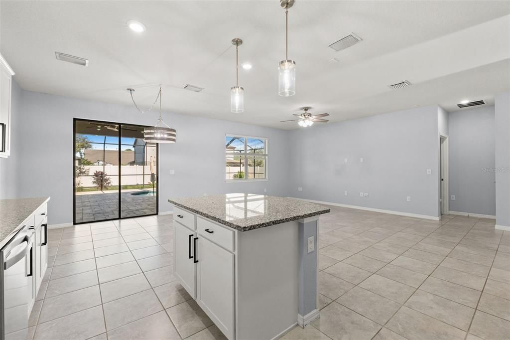 For Rent: $3,000 (4 beds, 2 baths, 1673 Square Feet)