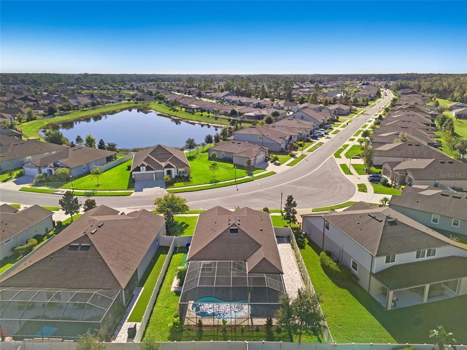 For Rent: $3,000 (4 beds, 2 baths, 1673 Square Feet)