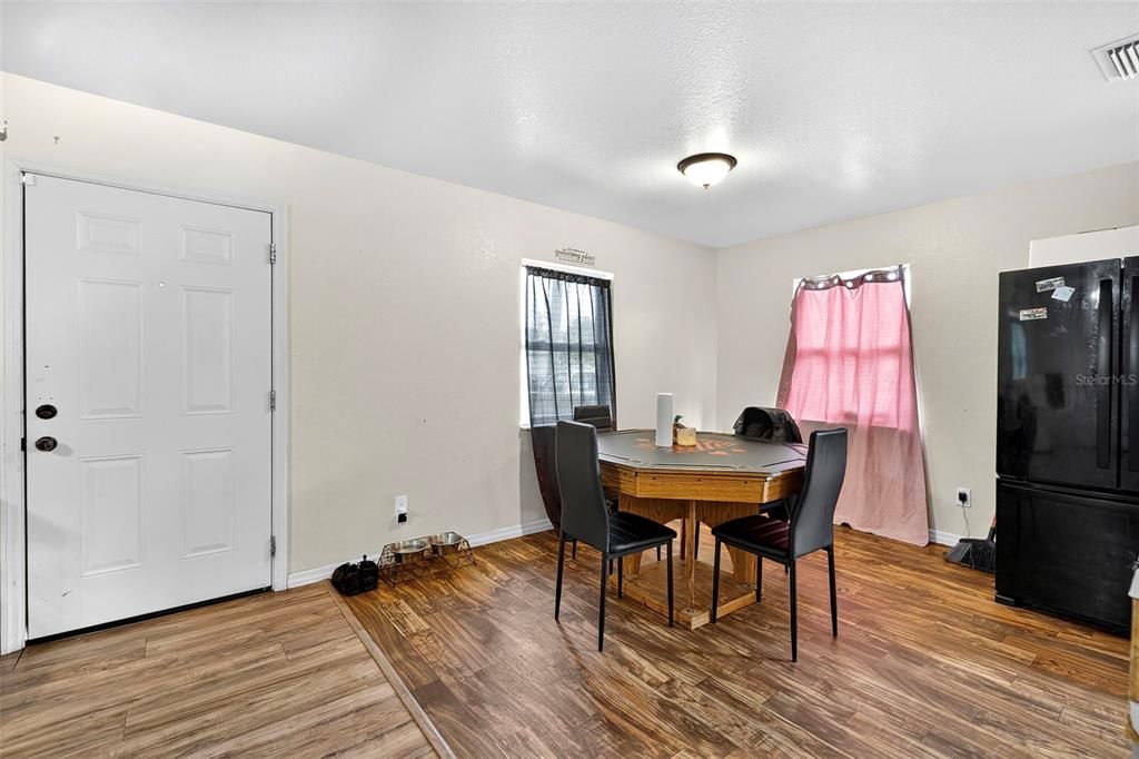 En Venta: $185,000 (3 camas, 1 baños, 1200 Pies cuadrados)