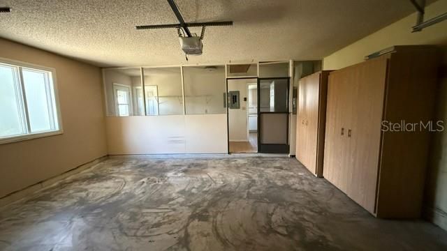 Active With Contract: $365,000 (3 beds, 2 baths, 1736 Square Feet)