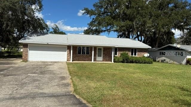 Active With Contract: $365,000 (3 beds, 2 baths, 1736 Square Feet)