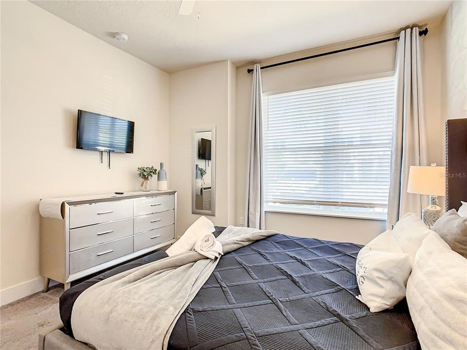 En Renta: $3,150 (3 camas, 3 baños, 1852 Pies cuadrados)