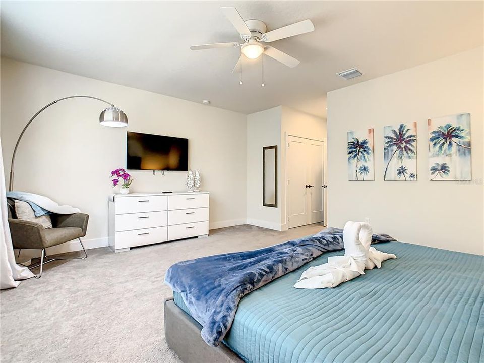 En Renta: $3,150 (3 camas, 3 baños, 1852 Pies cuadrados)