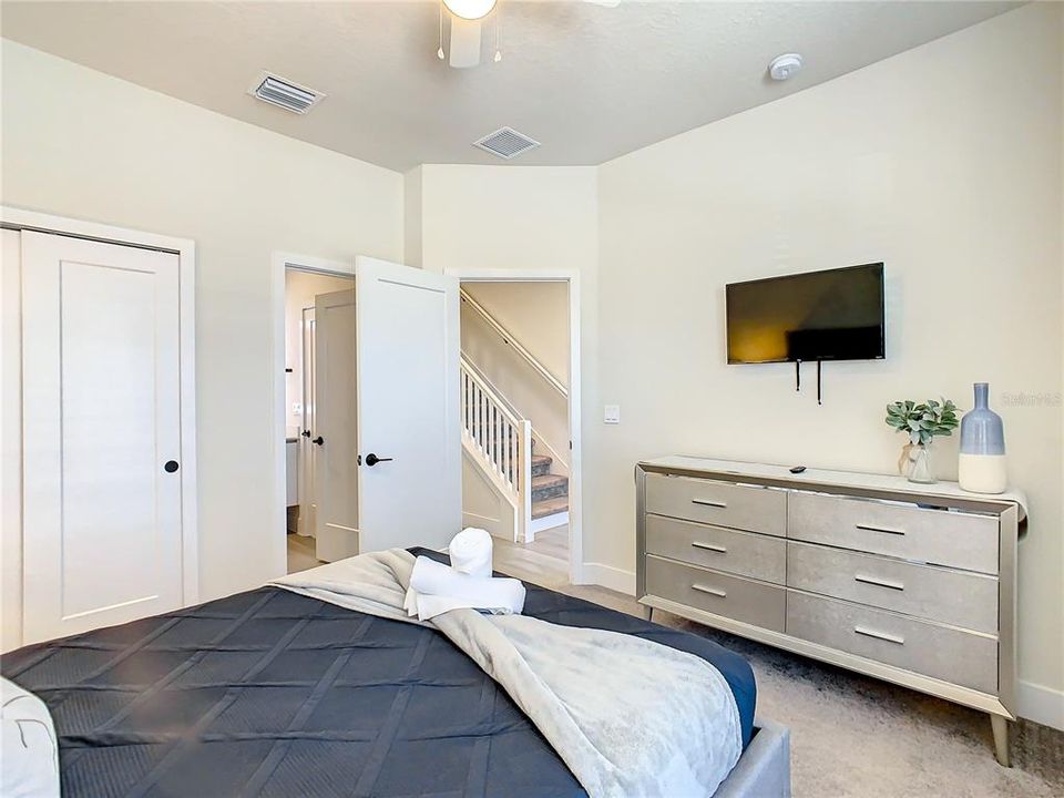 En Renta: $3,150 (3 camas, 3 baños, 1852 Pies cuadrados)