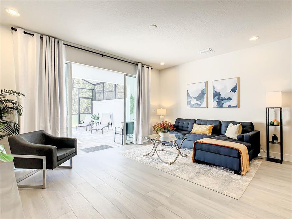 En Renta: $3,150 (3 camas, 3 baños, 1852 Pies cuadrados)