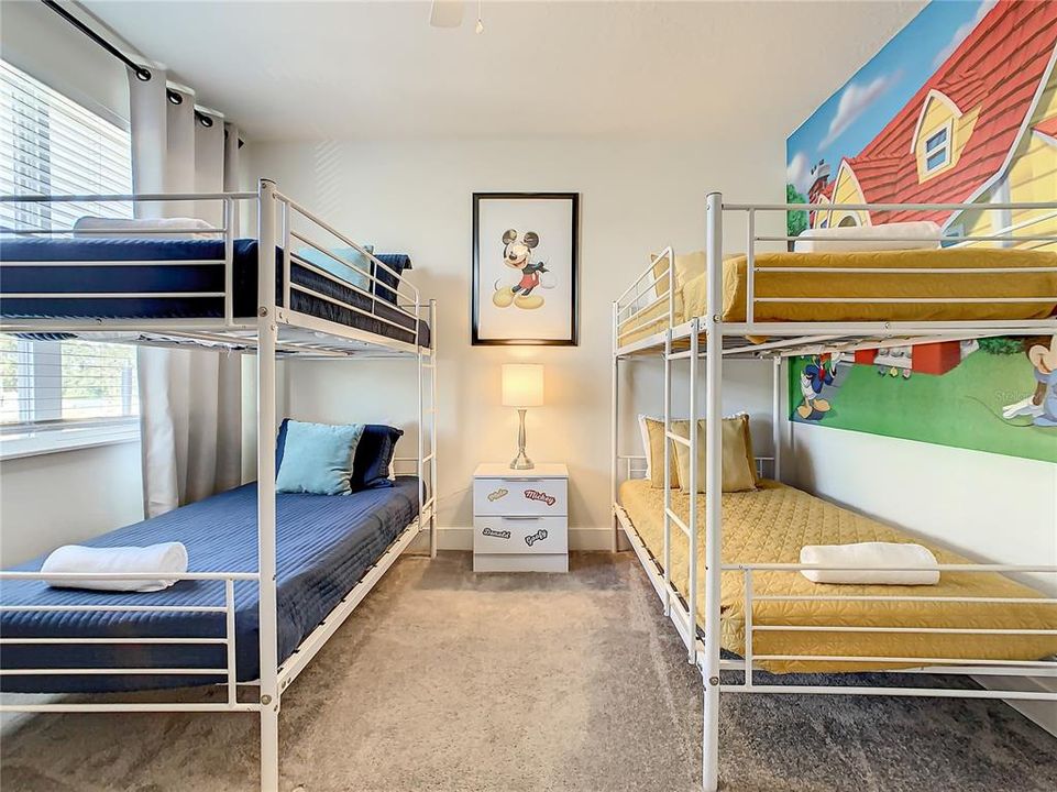 En Renta: $3,150 (3 camas, 3 baños, 1852 Pies cuadrados)