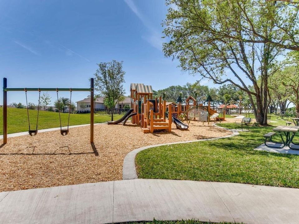 For Rent: $2,150 (3 beds, 2 baths, 1624 Square Feet)