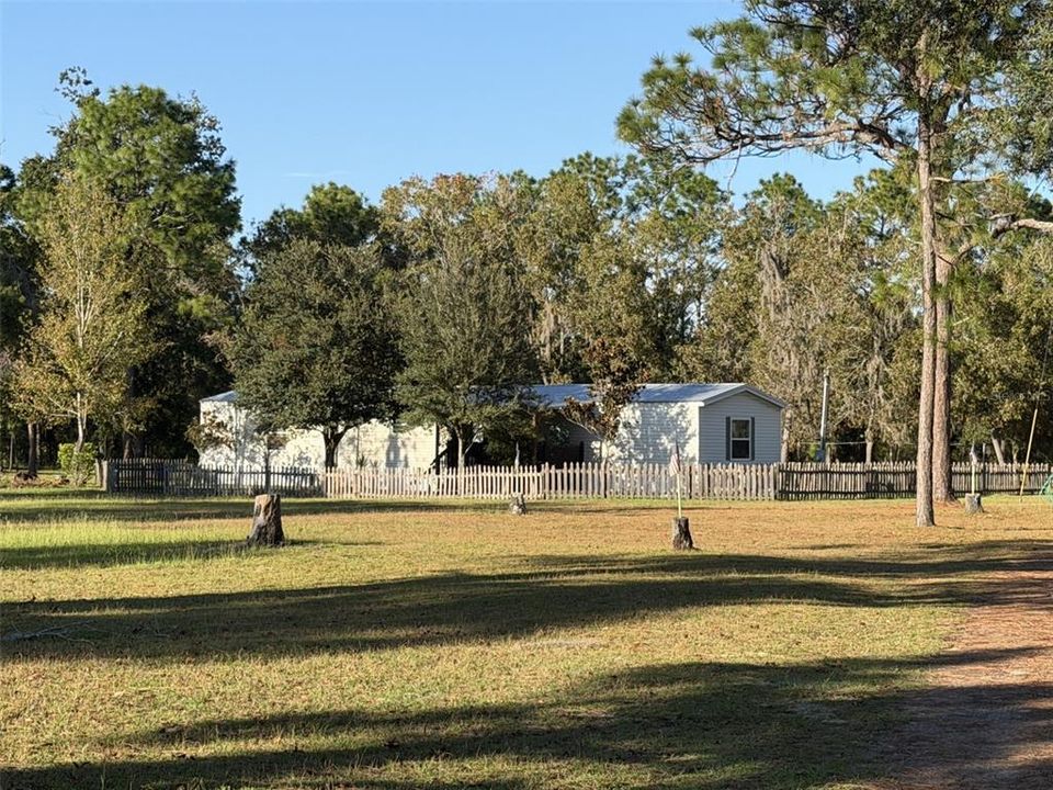 Recently Sold: $520,000 (3 beds, 2 baths, 1216 Square Feet)