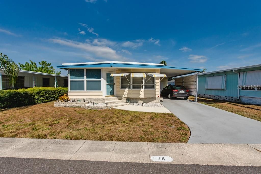 For Sale: $110,000 (2 beds, 1 baths, 798 Square Feet)