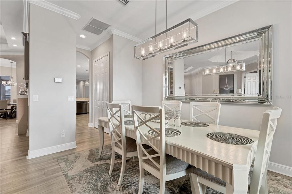 En Venta: $1,300,000 (5 camas, 3 baños, 3139 Pies cuadrados)