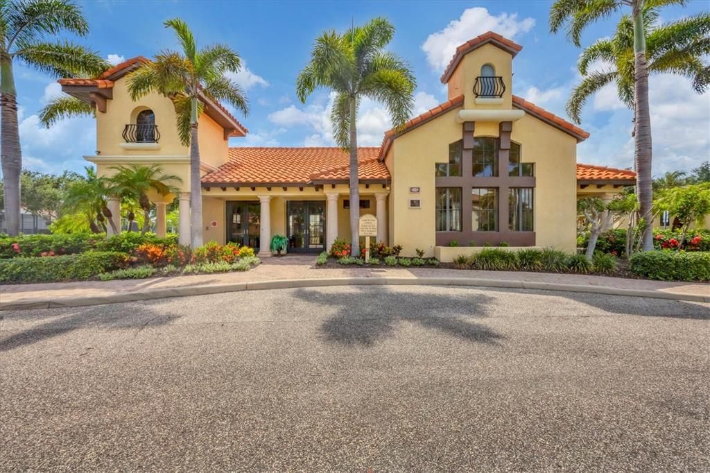 En Venta: $1,300,000 (5 camas, 3 baños, 3139 Pies cuadrados)