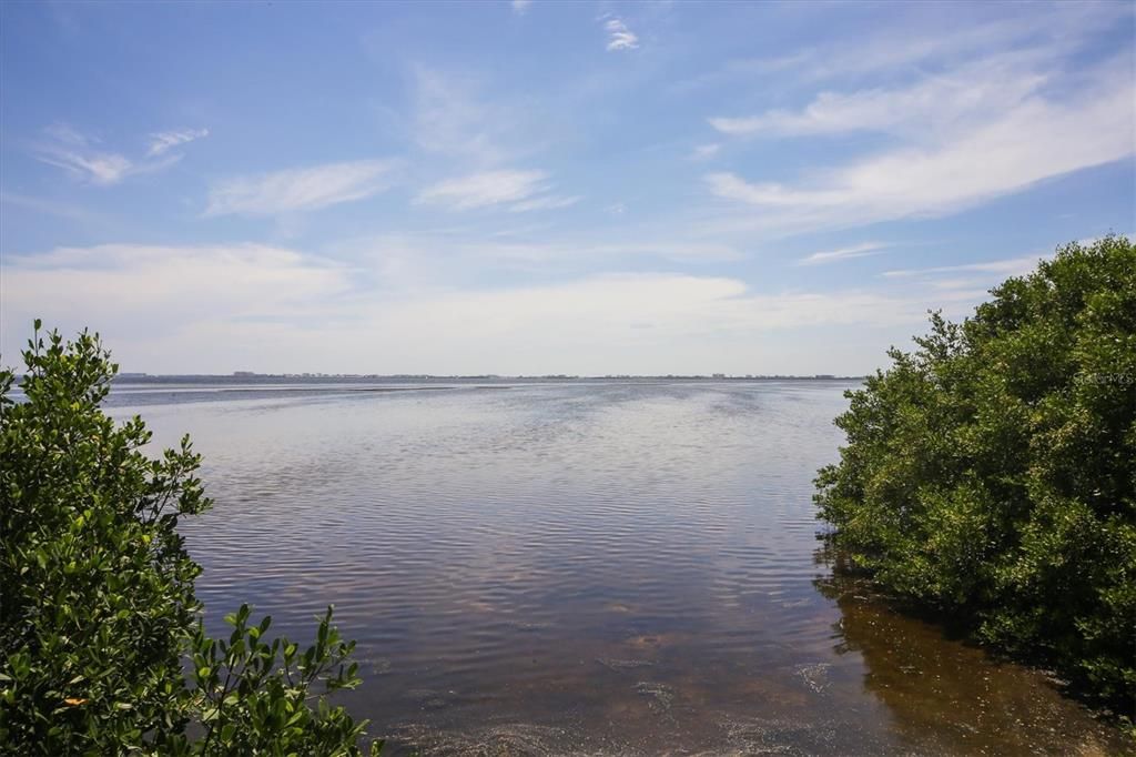 En Venta: $1,300,000 (5 camas, 3 baños, 3139 Pies cuadrados)