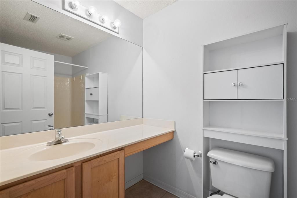 For Sale: $300,000 (3 beds, 2 baths, 1351 Square Feet)