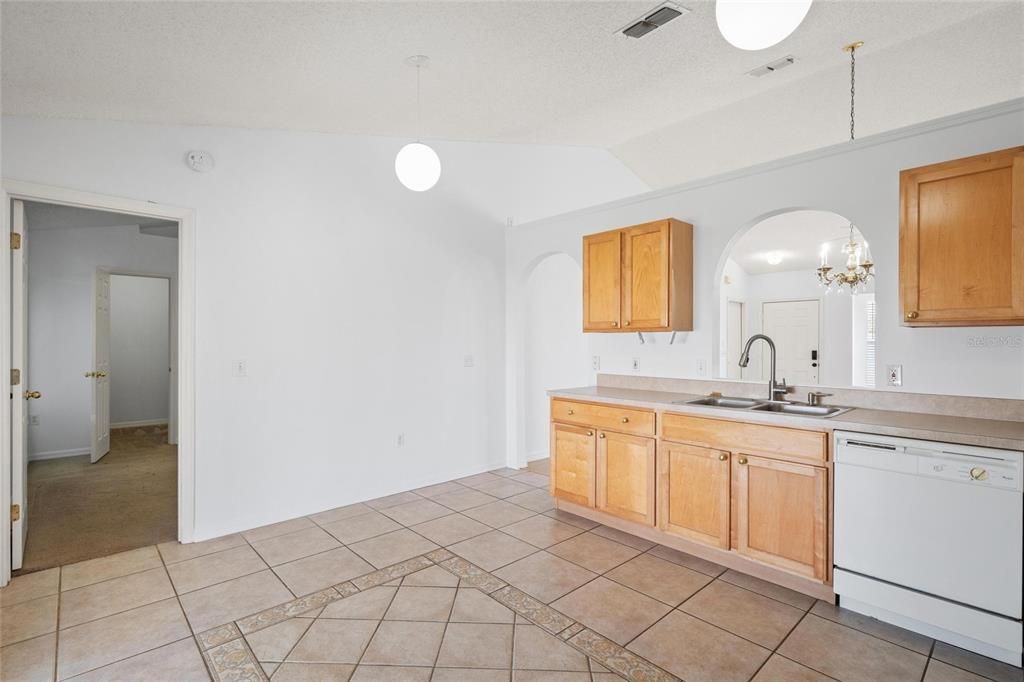 For Sale: $300,000 (3 beds, 2 baths, 1351 Square Feet)