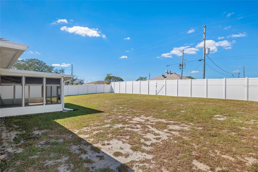 For Sale: $300,000 (3 beds, 2 baths, 1351 Square Feet)