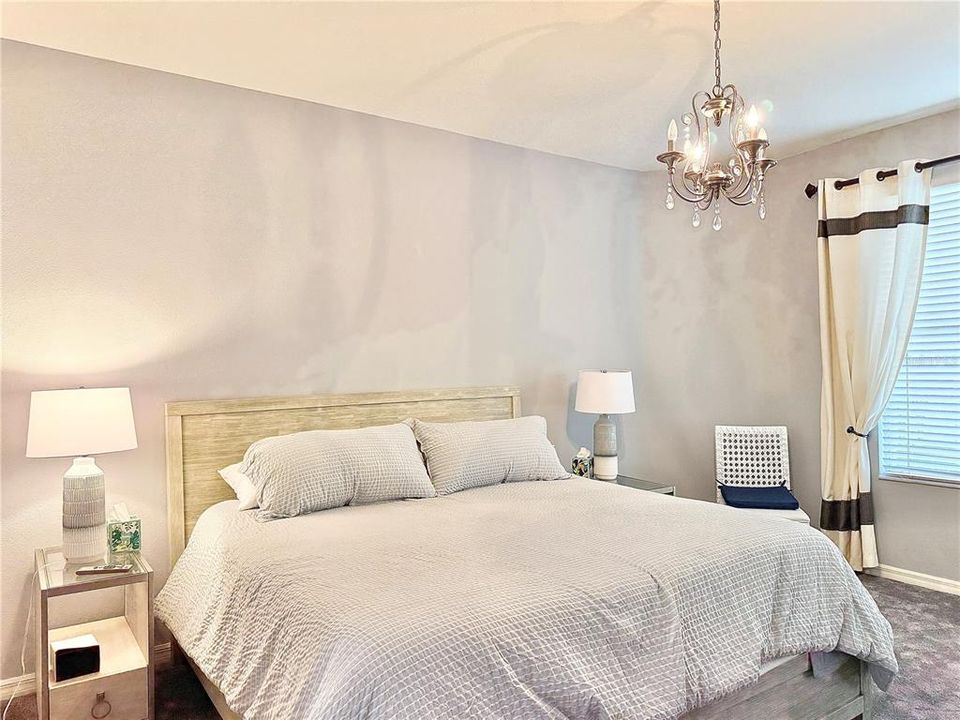 待售: $290,000 (2 贝兹, 2 浴室, 1812 平方英尺)