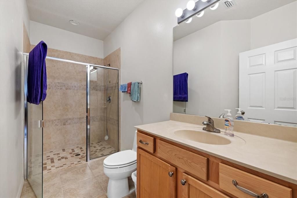 For Sale: $275,000 (3 beds, 2 baths, 1146 Square Feet)