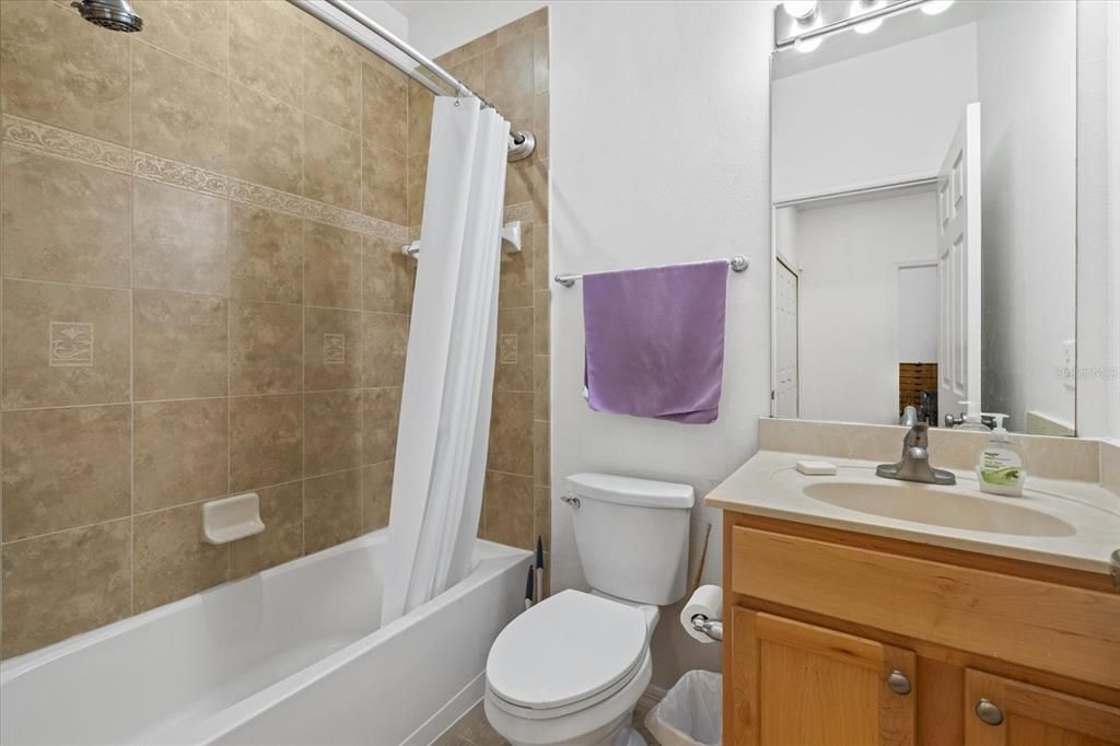 For Sale: $275,000 (3 beds, 2 baths, 1146 Square Feet)