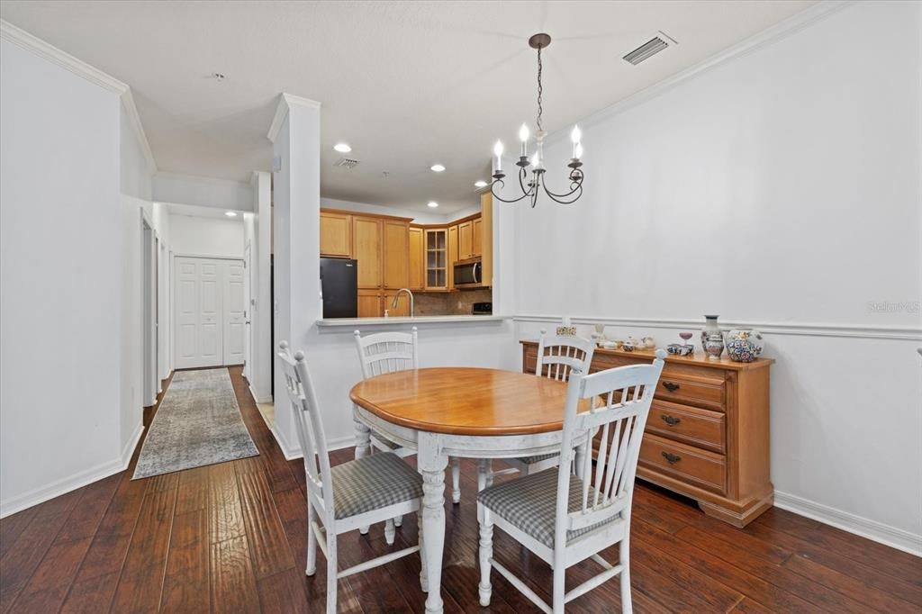 For Sale: $275,000 (3 beds, 2 baths, 1146 Square Feet)