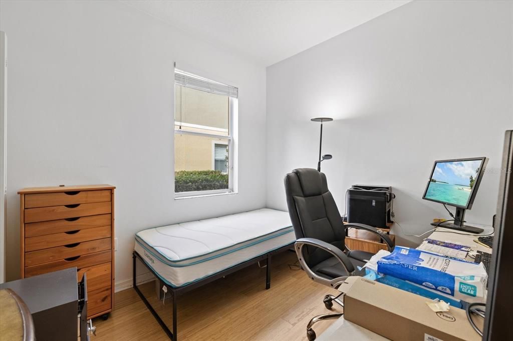 For Sale: $275,000 (3 beds, 2 baths, 1146 Square Feet)