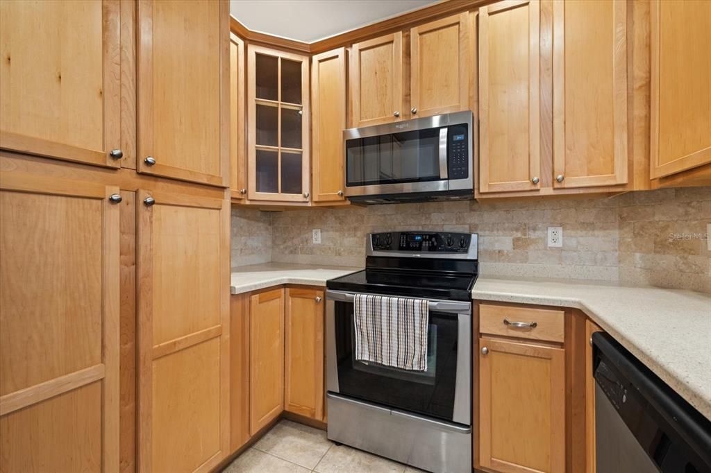 For Sale: $275,000 (3 beds, 2 baths, 1146 Square Feet)