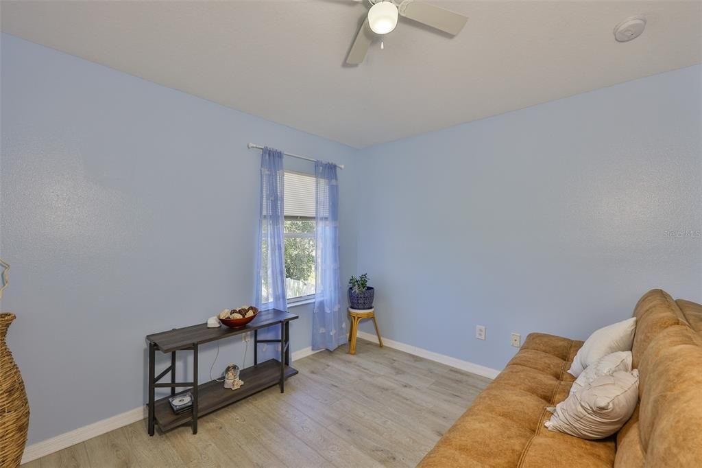 Active With Contract: $2,400 (3 beds, 2 baths, 1808 Square Feet)