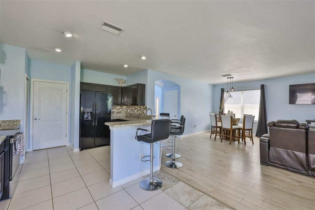 Active With Contract: $2,400 (3 beds, 2 baths, 1808 Square Feet)