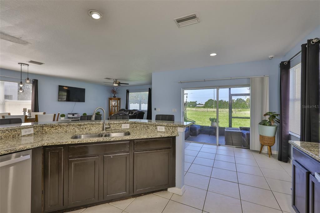 Active With Contract: $2,400 (3 beds, 2 baths, 1808 Square Feet)