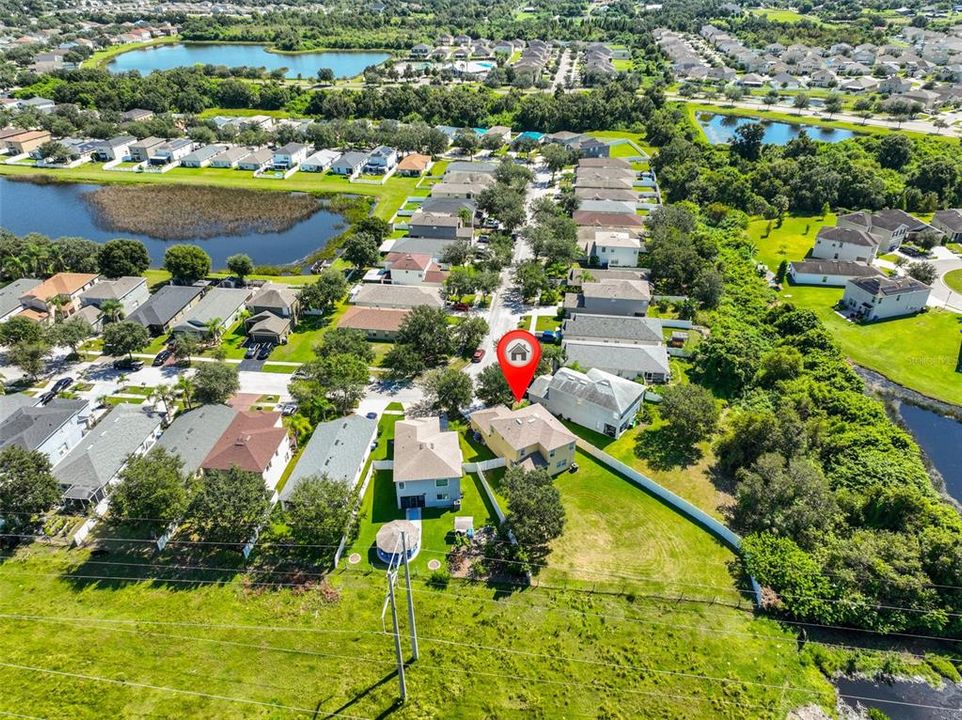 Active With Contract: $2,400 (3 beds, 2 baths, 1808 Square Feet)