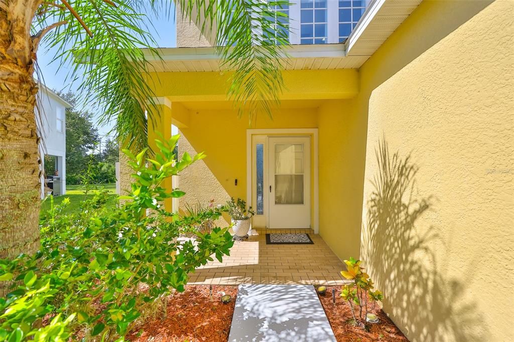 Active With Contract: $2,400 (3 beds, 2 baths, 1808 Square Feet)