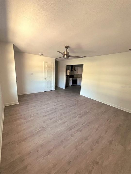 For Sale: $355,000 (3 beds, 2 baths, 1496 Square Feet)